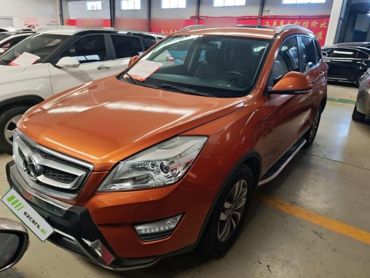 BAIC X65 2015 2.0T AT Elite