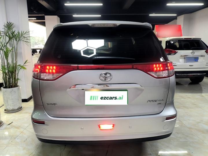 Previa 2012 2.4L 7 Luxury photo 3