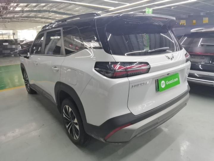 560 EV 2026 125km Luxury photo 4