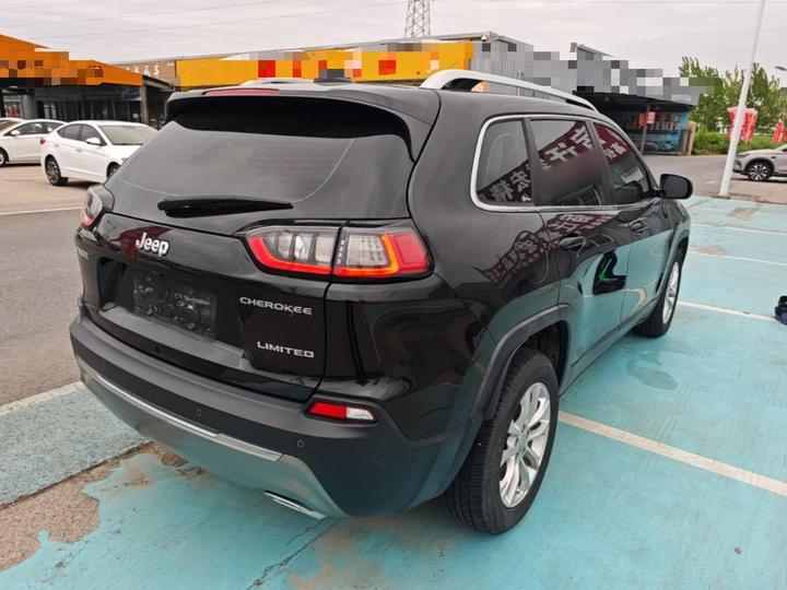 Cherokee 2019 2.0T RWD Smart China V photo 4