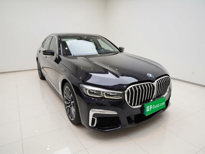 7 Series 2019 740Li Leading M Sport Package photo 3