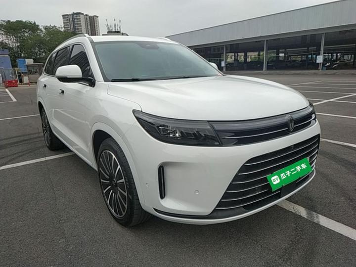 HIMA AITO M7 2022 1.5T AWD Luxury photo 3