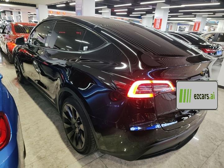 Model Y 2022 Facelift RWD photo 4