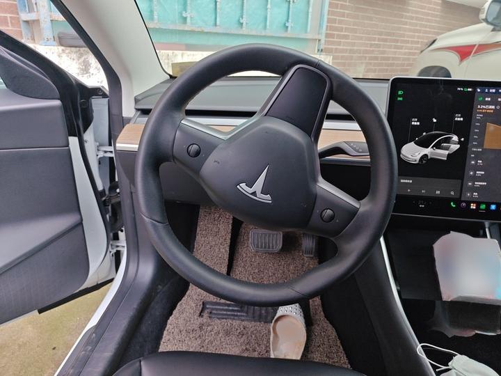 Model 3 2020 Standard Range RWD Upgraded photo 3