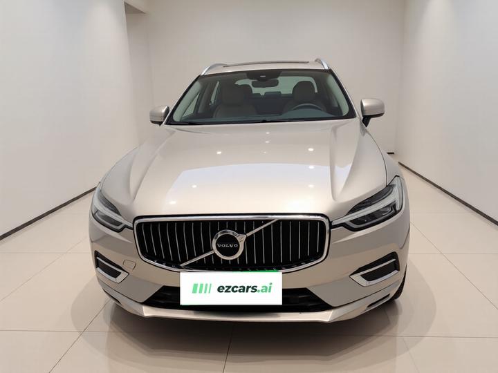 XC60 2020 T5 AWD Luxury photo 2