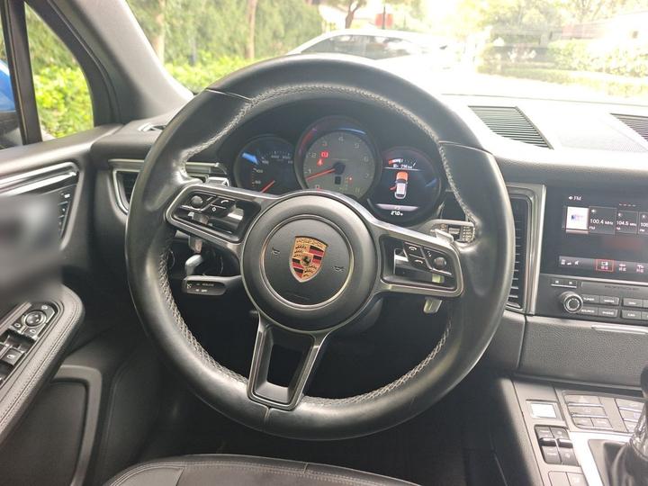 2017 Macan S 3.0T photo 3