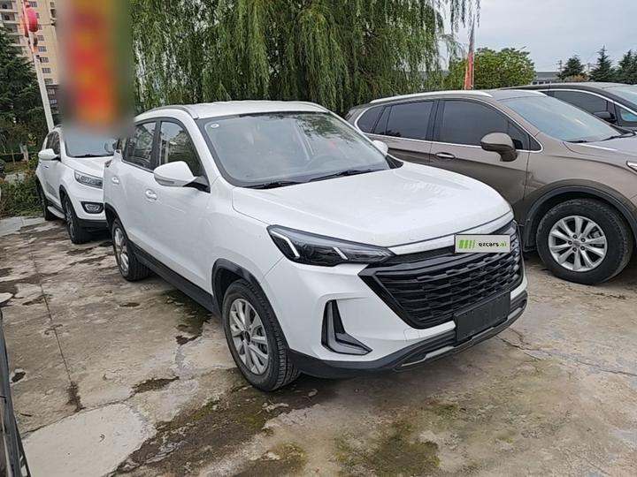 BAIC X3 2021 1.5T MT Honor photo 3