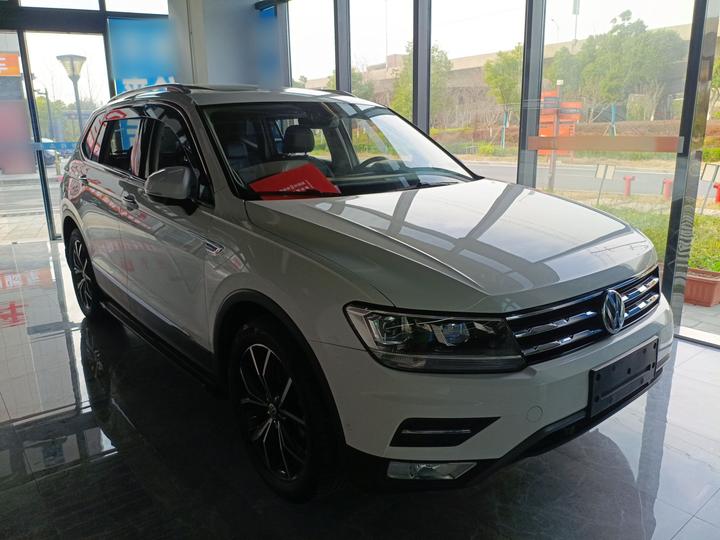 Tiguan L 2020 330TSI AT RWD Luxury China VI photo 3