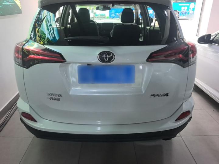 RAV4 2019 2.0L CVT RWD China V photo 3