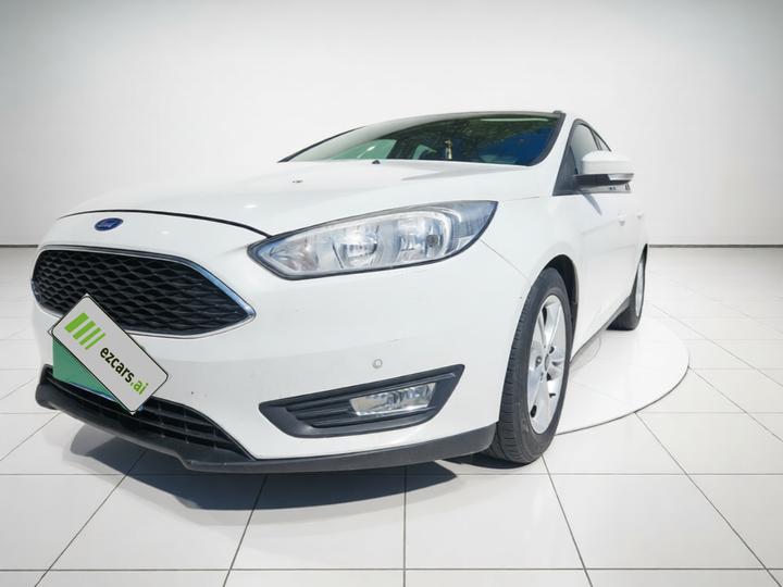 Focus 2015 Hatchback 1.6L AT Comfort