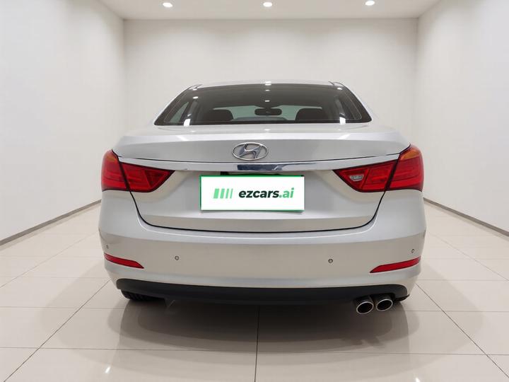 Mistra 2014 1.8L AT Premium DLX photo 5