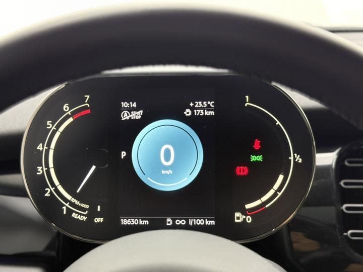 2022 1.5T COOPER Classic 5-Door photo 2