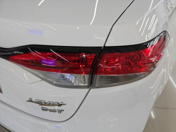 Levin 2023 185T CVT Luxury photo 7