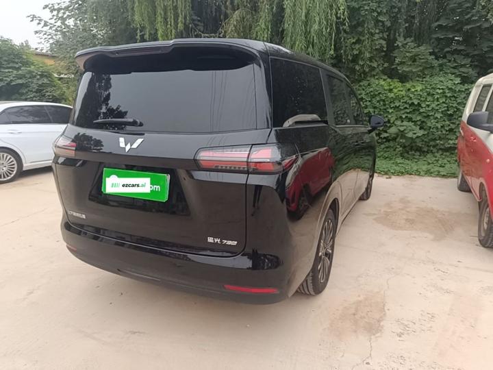 730 EV 2025 125km Luxury photo 4