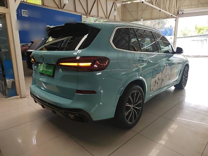 X5 2022 Facelift xDrive 30Li Exclusive M Sport Package photo 4