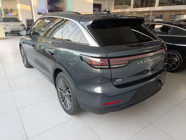 Leapmotor C11 2024 EV 580 Exclusive photo 4
