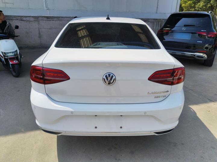 Lamando 2021 230TSI DSG photo 3