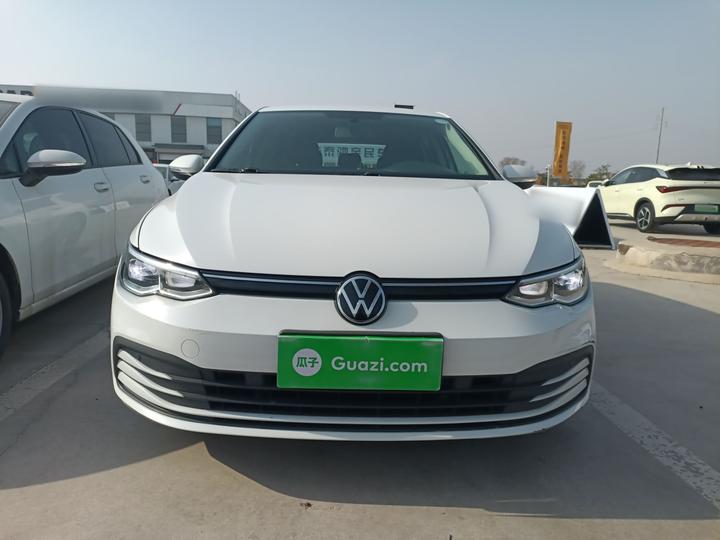 Golf 2023 200TSI DSG photo 2