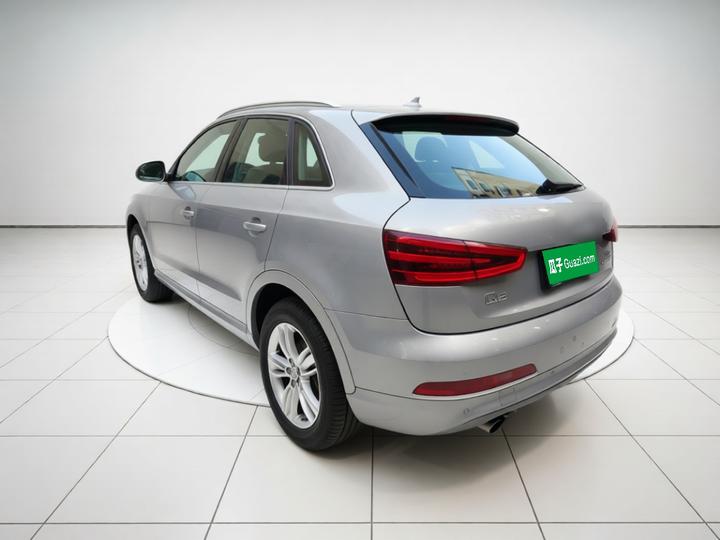 Q3 2015 35 TFSI Comfort photo 4