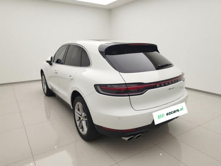 2018 Macan 2.0T photo 4