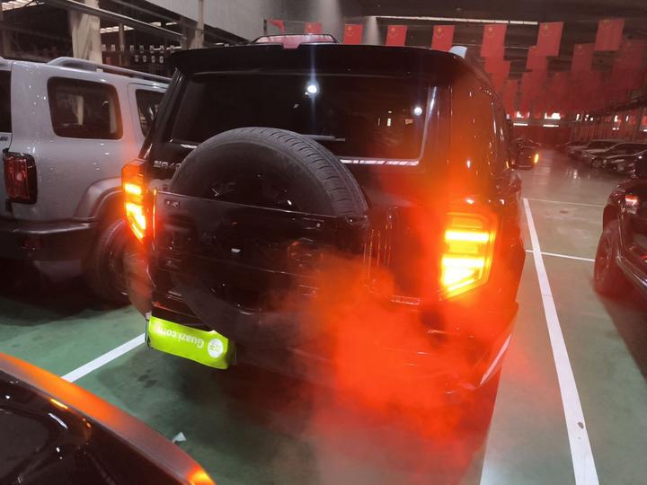 400 EV 2024 Hi4-T Off-road photo 4