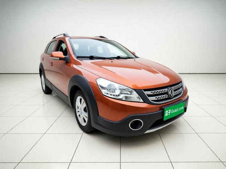 H30 2014 CROSS 1.5L MT photo 3