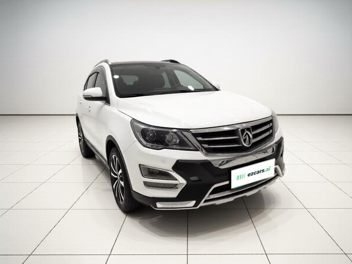 560 2016 1.8L iAMT Luxury photo 3