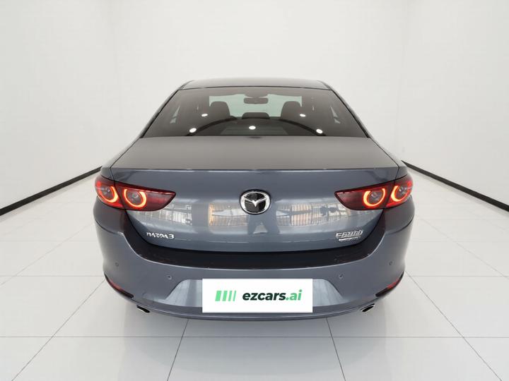 3 Axela 2022 2.0L AT photo 3