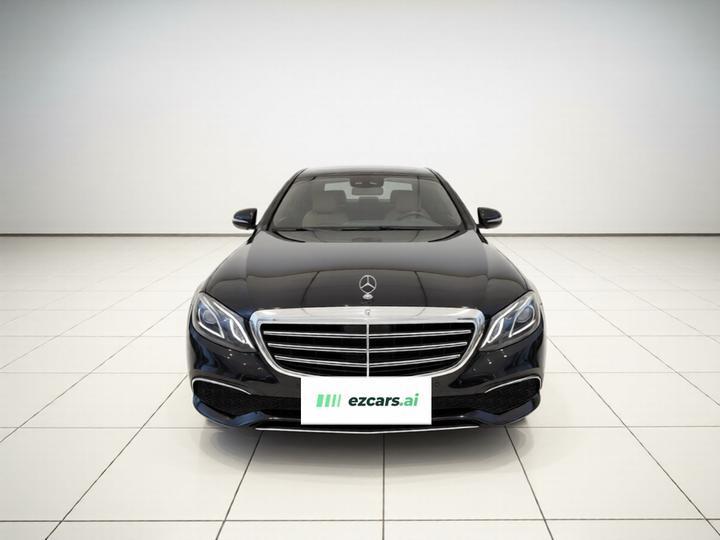 E-Class 2017 E 200 Sport 4MATIC photo 2