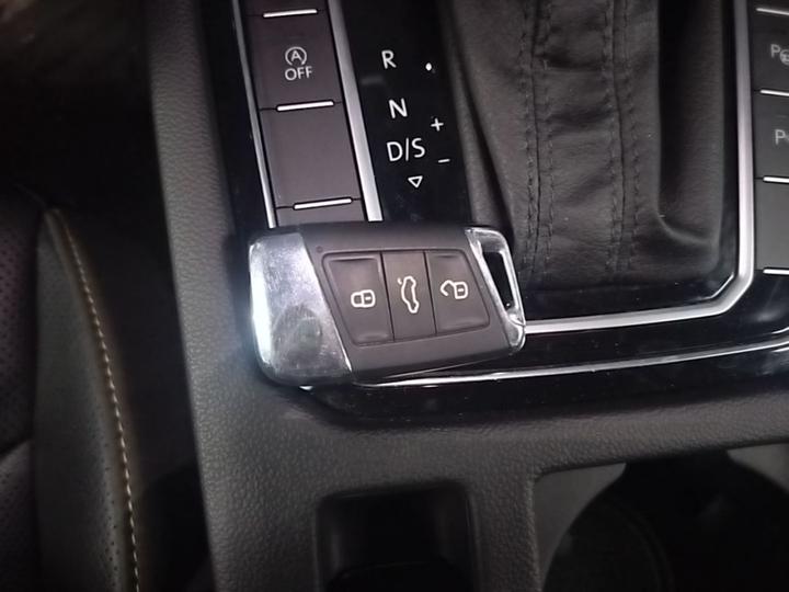 FAW-Volkswagen CC 2023 380TSI photo 8