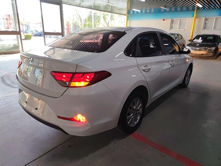 Dynamic 2018 1.6L AT GL China VI photo 4