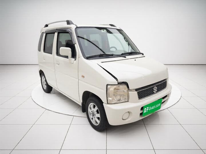 2015 1.0L MT Comfort photo 3