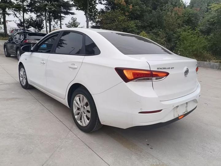 Excelle 2021 Facelift Classic 1.5L AT Progressive photo 4