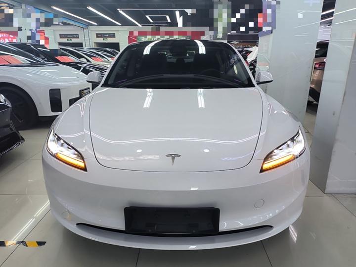 Model 3 2025 RWD photo 2