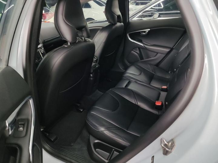 V40 2016 T3 photo 4