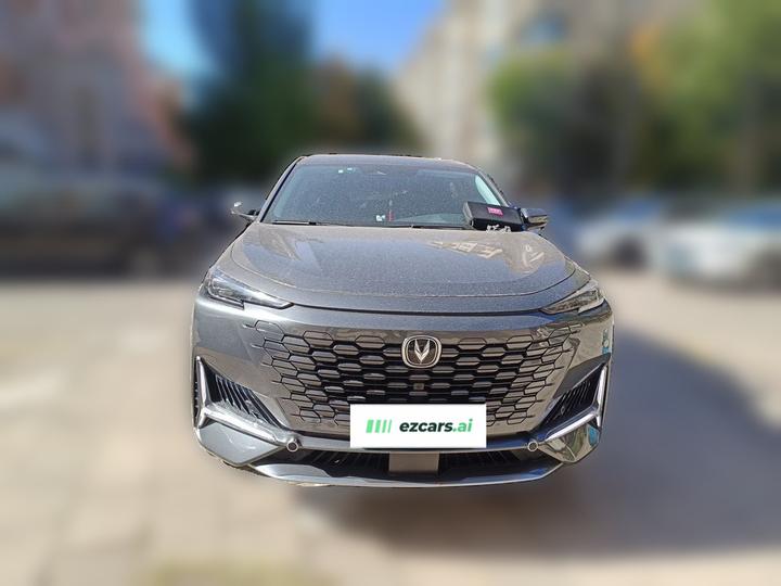 UNI-K 2021 2.0T Premium photo 2