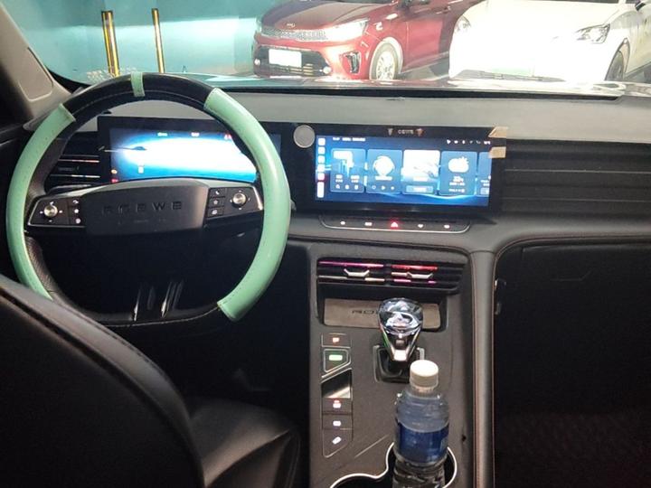 RX5 EV 2023 eRX5 photo 6