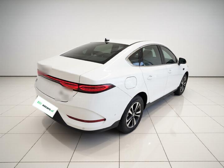 Qin PLUS 2025 DM-i ADAS 120KM photo 6