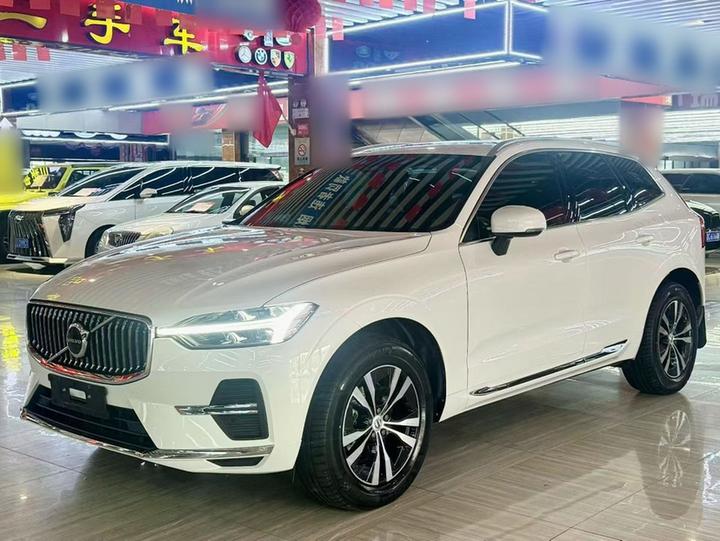 XC60 2023 B5 AWD Luxury