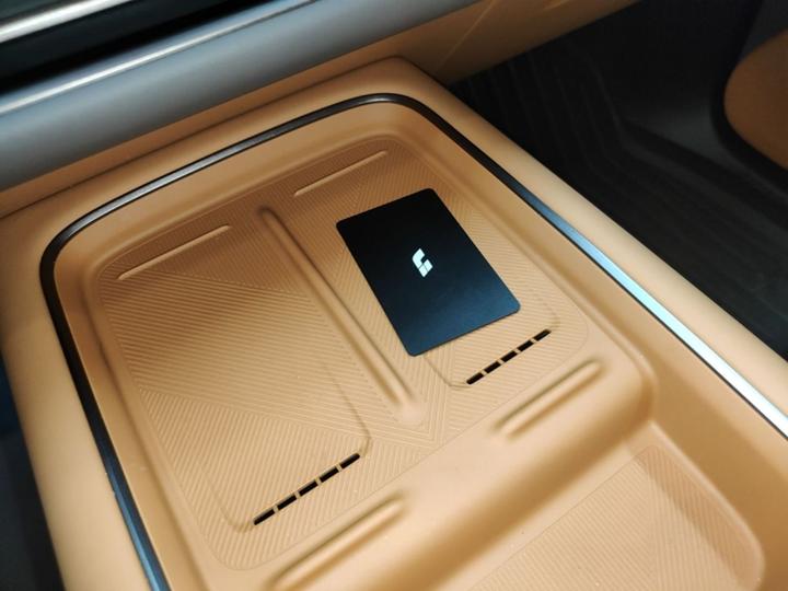 Li Auto i8 2025 Standard photo 8