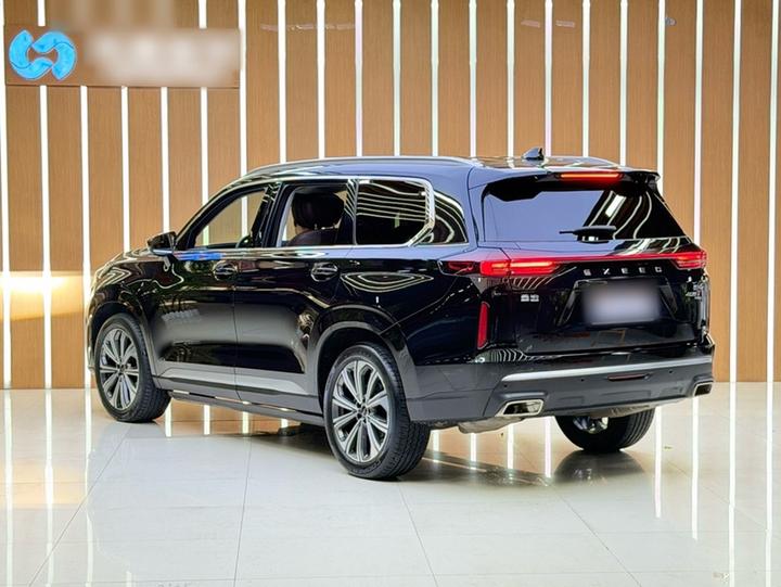 2025 400T AWD Starlight 7-Seater photo 3