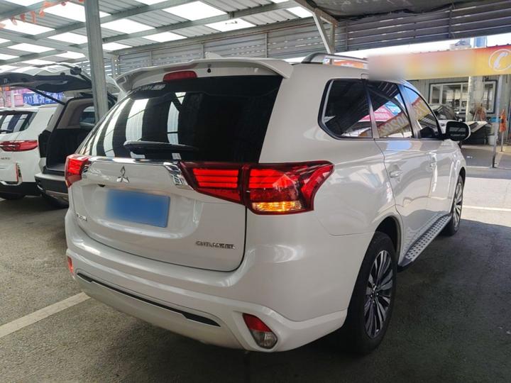 Outlander 2021 2.0L RWD Cruise 5-Seater photo 6