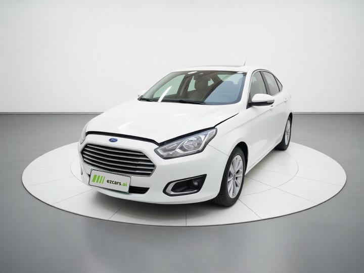 Escort 2015 1.5L MT Fashion
