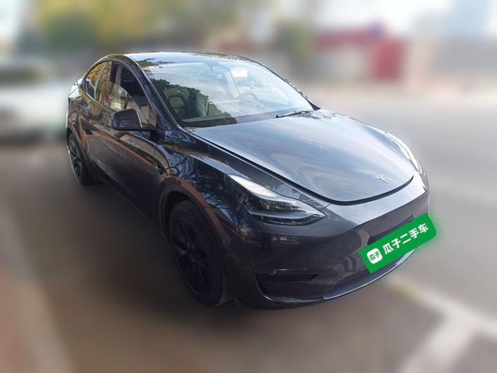 Model Y 2024 RWD photo 3