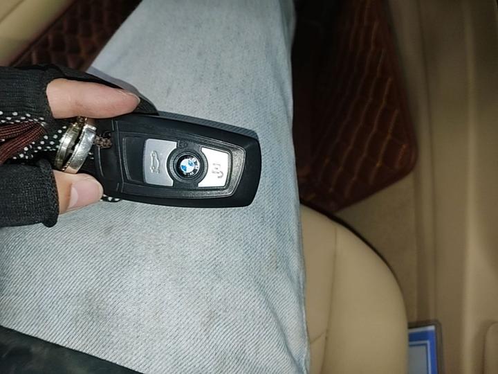 3 Series 2014 320i Progressive photo 8