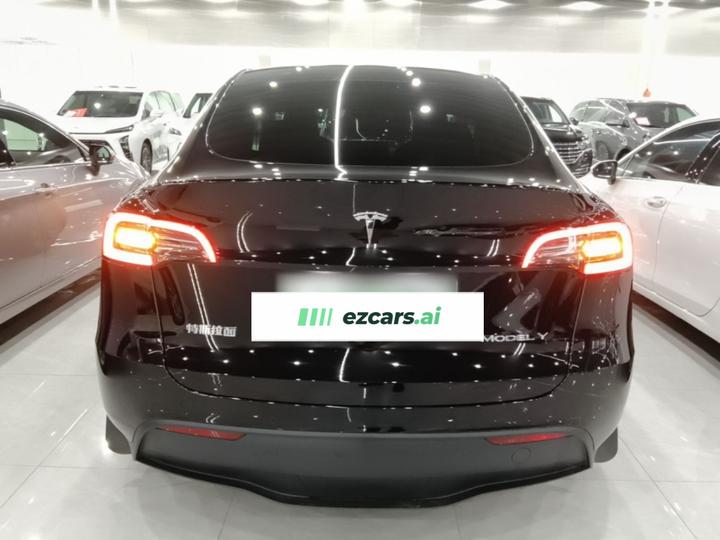 Model Y 2023 RWD photo 5
