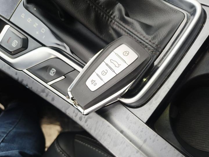 Emgrand 2021 UP 1.5L CVT photo 8