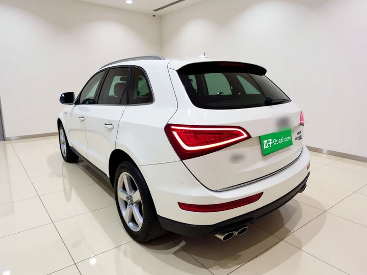 Q5 2016 40 TFSI Tech photo 4