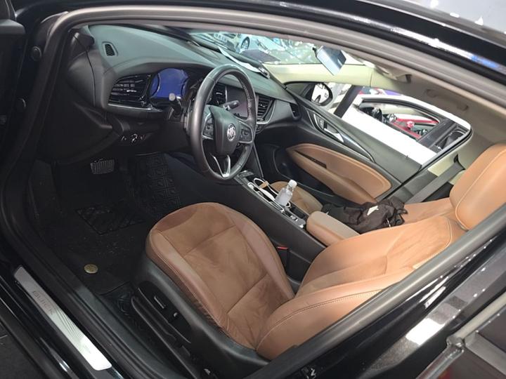 Regal 2020 552T Luxury photo 6