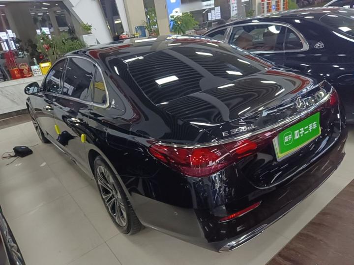 E-Class EV 2024 E 350 e L PHEV photo 4